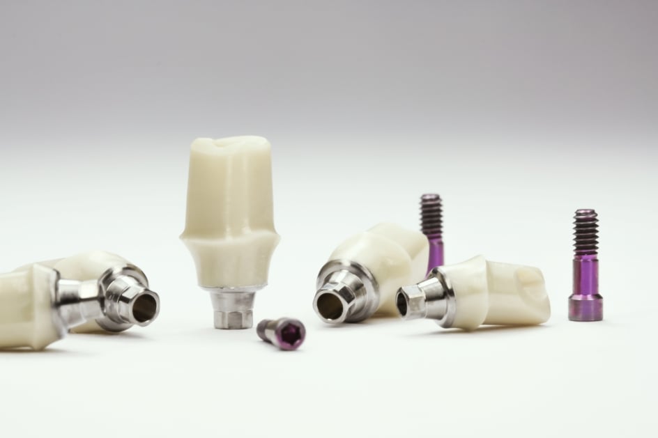 Types of dental implants